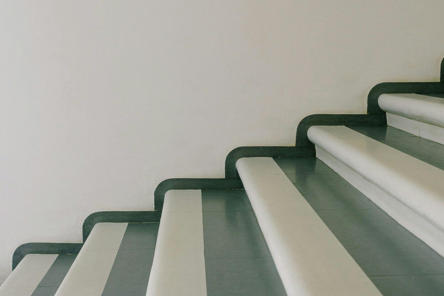 kortermaja trepikodade remont